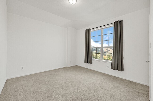 Building Photo - 13405 Emerald Mallard Dr