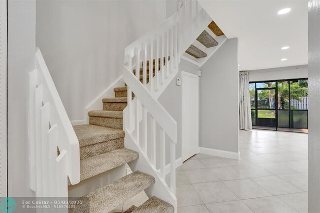 Building Photo - 3395 Carambola Cir