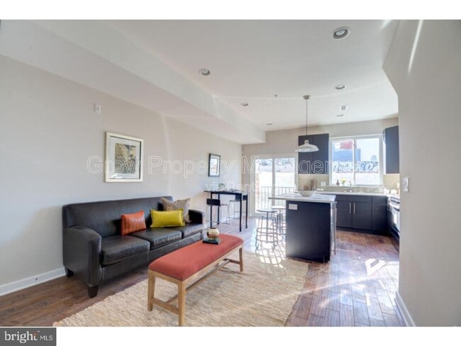 Building Photo - 1416 Parrish St