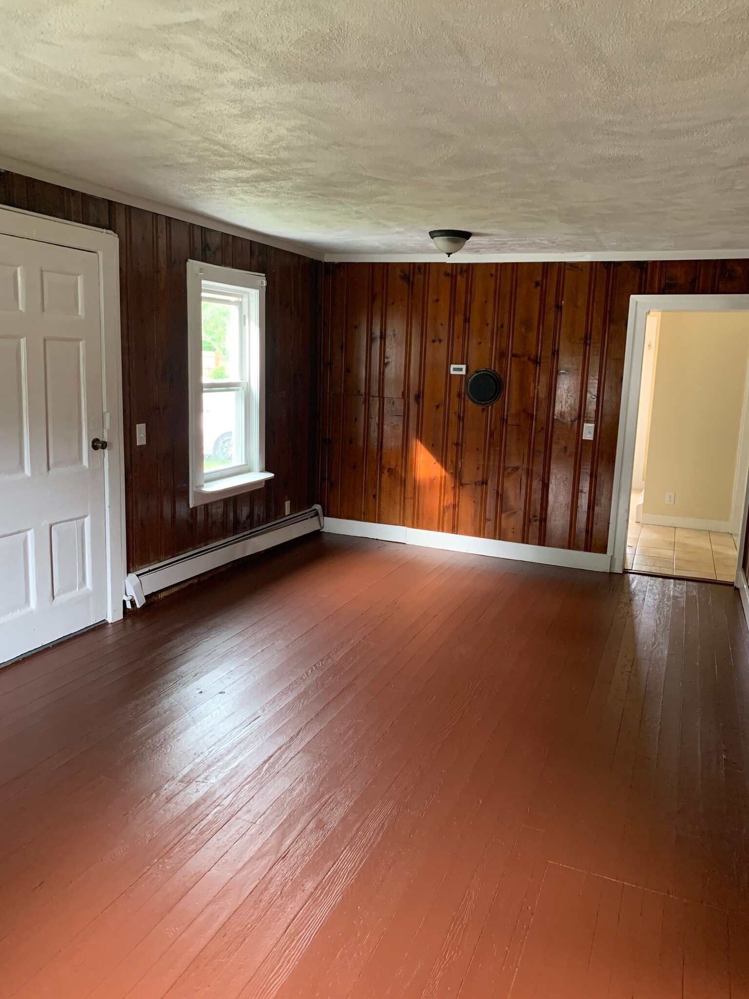 Ooen living room/dining room - 73 Careswell St