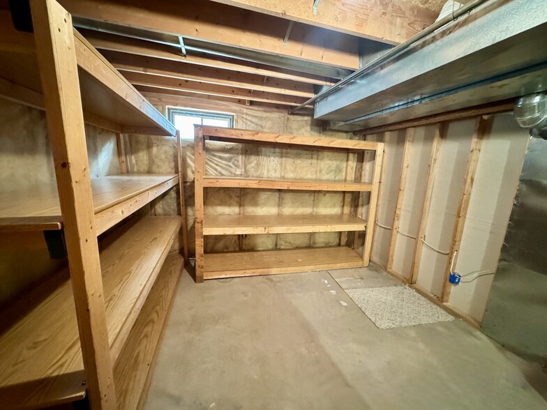 Storage Room - 5807 Black Walnut Dr