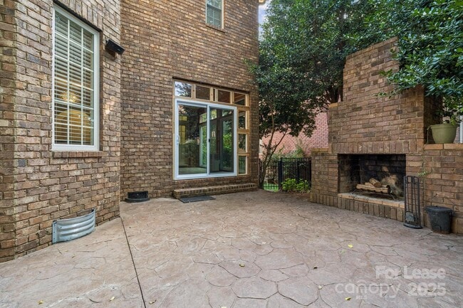 Building Photo - 7328 Summerlin Pl