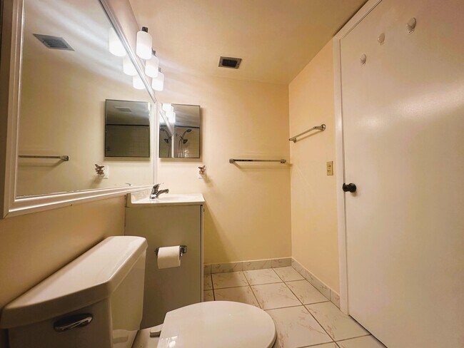 Building Photo - 5801 Whispering Pine Way