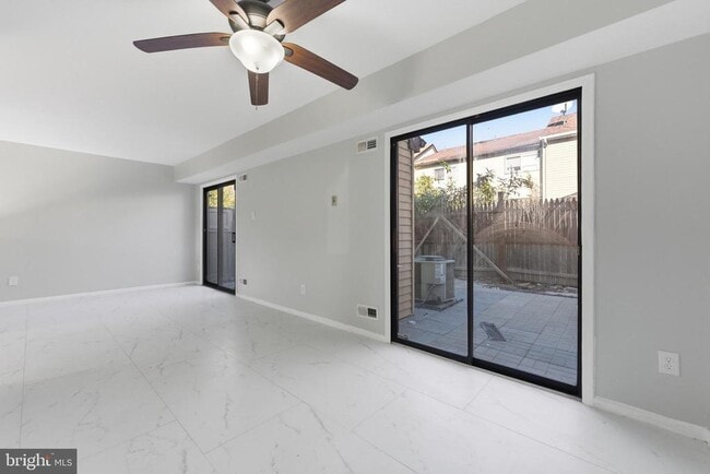 Building Photo - 111 Presidential Dr