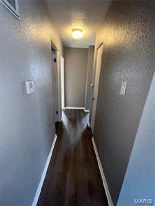Building Photo - 1417 Richard Dr