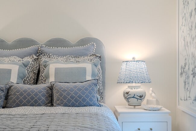 Building Photo - 4551 Fairway Ave