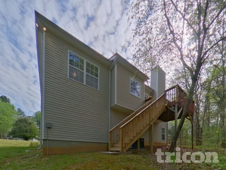 Building Photo - 7205 Brittany Way