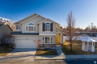 Building Photo - Amazing Cottonwood Heights 4bd/3ba home! G...