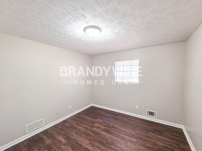 Building Photo - 2164 Camp Ground Rd SW