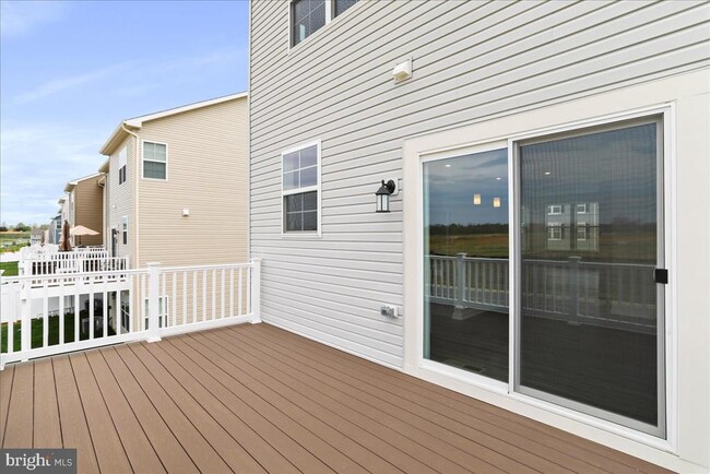 Building Photo - 35 Winterplace Dr