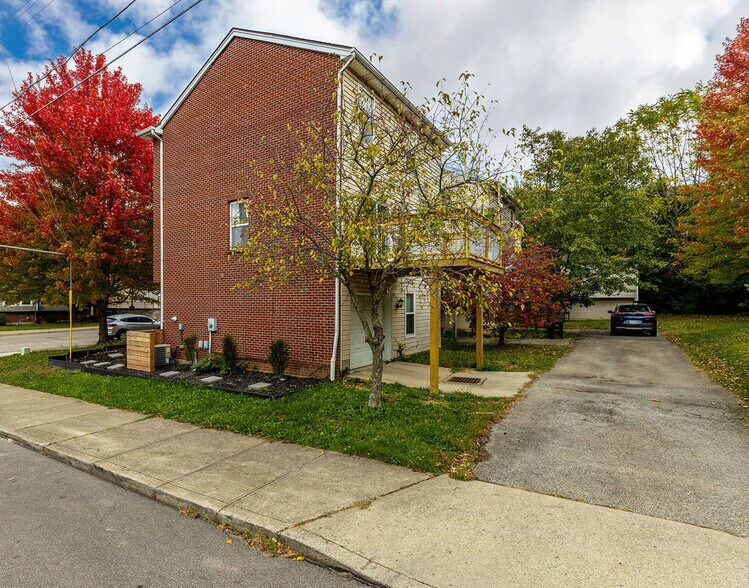 Building Photo - 813 William Howard Taft Rd