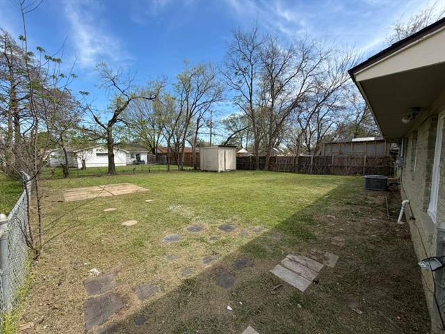 Building Photo - 1709 Dorothy Dr