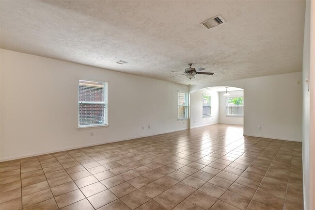 Building Photo - 11842 Red Hummingbird Dr