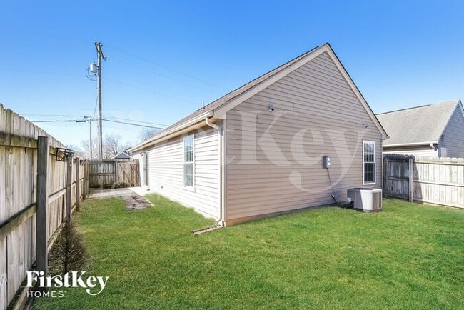 Building Photo - 2534 Sonar St