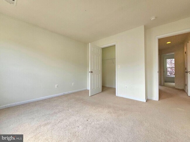 Building Photo - 15328 Elizabeth Burbage Loop