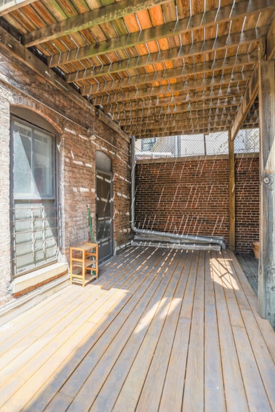 Building Photo - 165 W Menomonee St