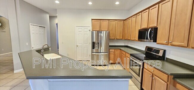 Building Photo - 640 Brookfield Pl