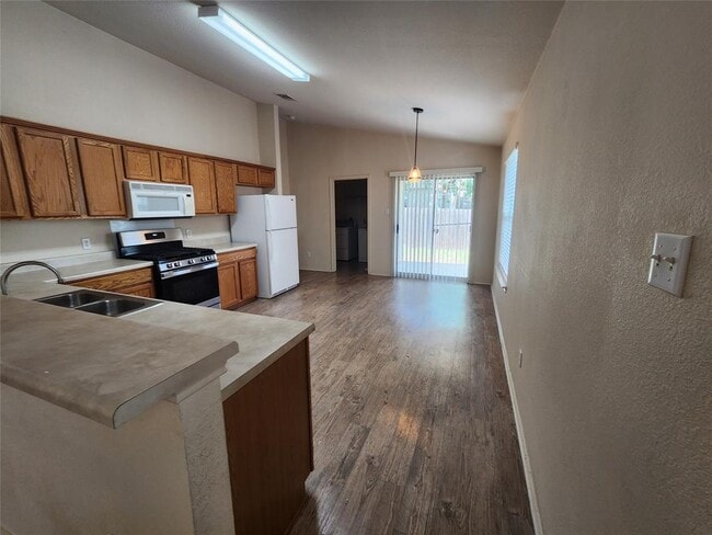 Building Photo - 11620 Paul E Anderson Dr