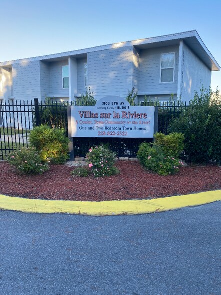 Primary Photo - 3103 8th Ave