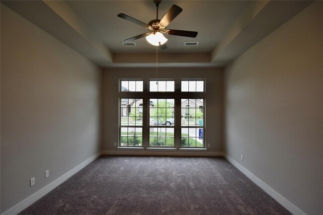 Building Photo - 3916 Trenton Pl