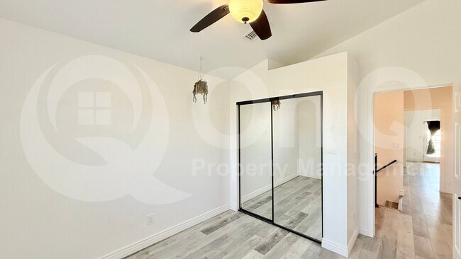 Building Photo - 126 W Gary Way