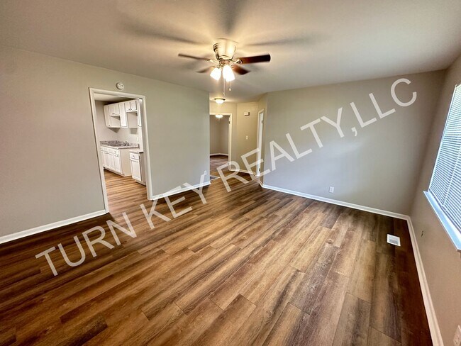 Building Photo - Duplex for rent in Pinson