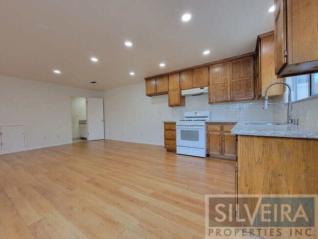 Building Photo - Unique 2 Bedroom Unit Available Now!
