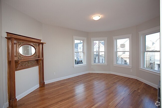 Building Photo - 376 Prospect St