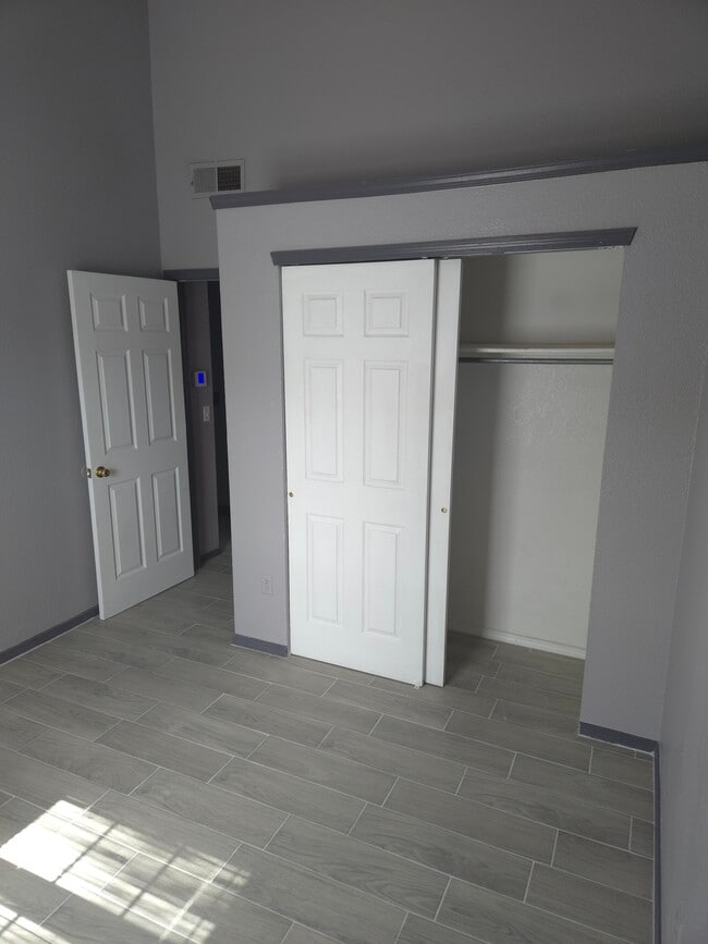 Building Photo - 14509 Encantado Dr