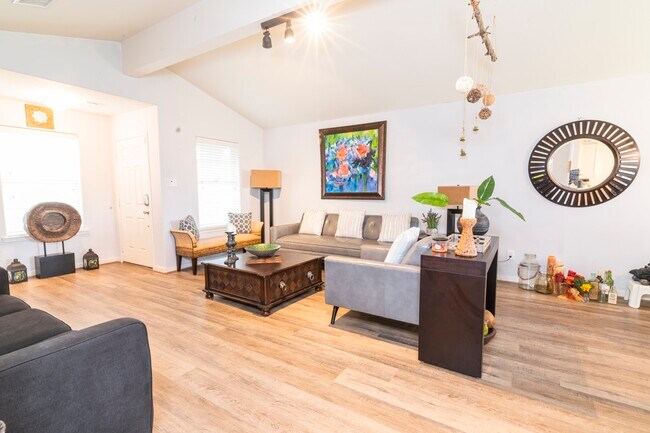 Building Photo - 28830 Bosque River Ct