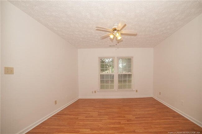 Building Photo - 6440 Brookshire St