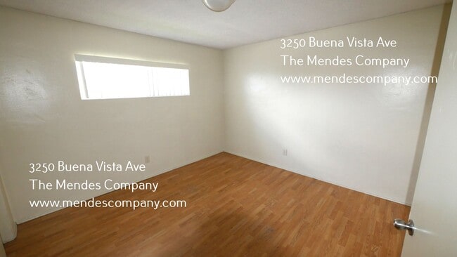 Building Photo - 3250 Buena Vista Ave