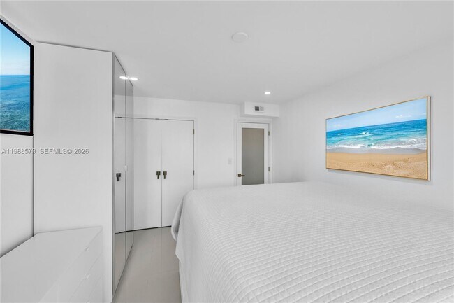 Building Photo - 2801 NE 183rd St