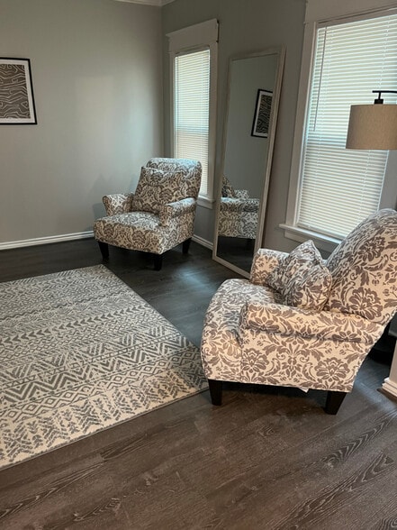 Building Photo - 2290 Genesee St