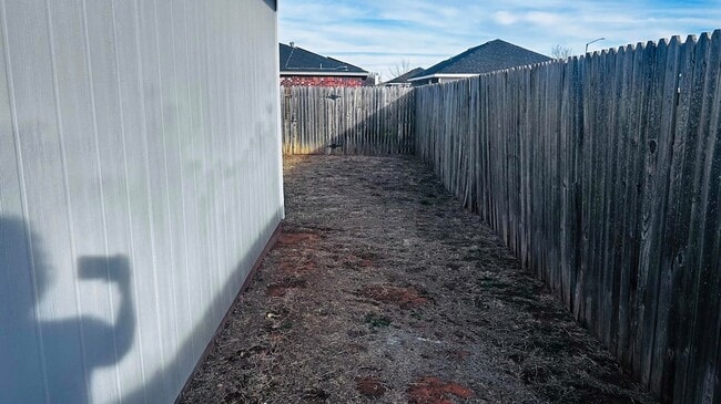 Building Photo - 8907 Terrell Ave