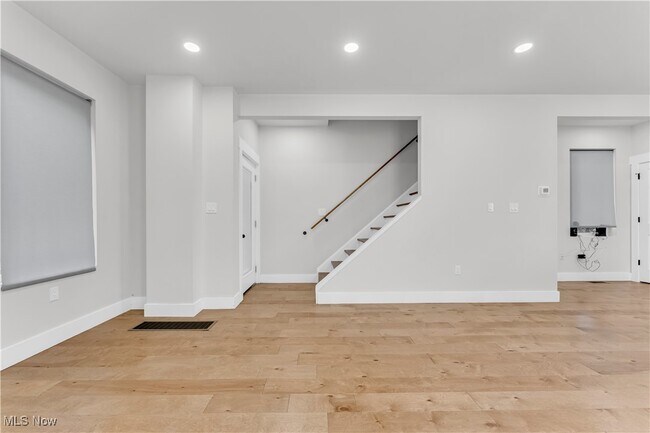 Building Photo - 4210 Peach Ct