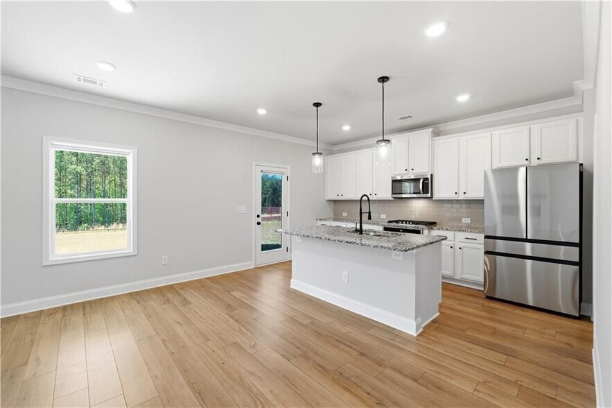 Building Photo - 176 Brant Cir