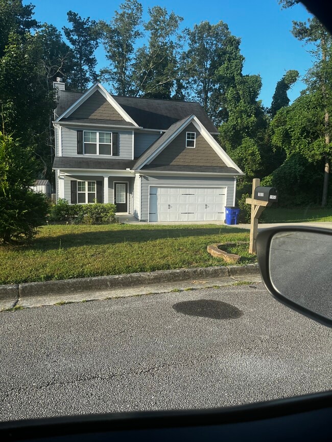 Building Photo - 1950 Crescent Moon Dr NE