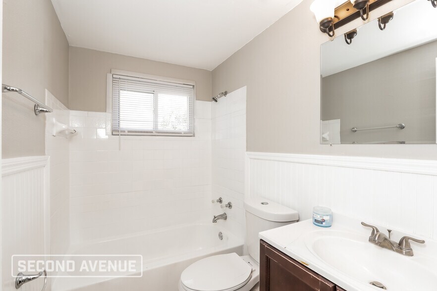 Building Photo - 7321 Coventry Dr