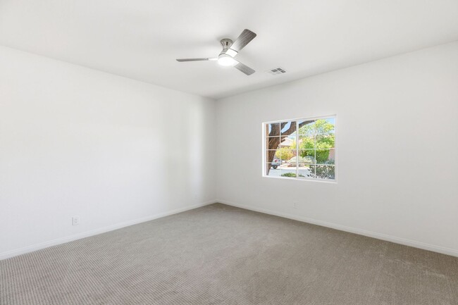 Building Photo - Beautiful Remodeled Single-Story Home W/ Pool in Southern Highlands