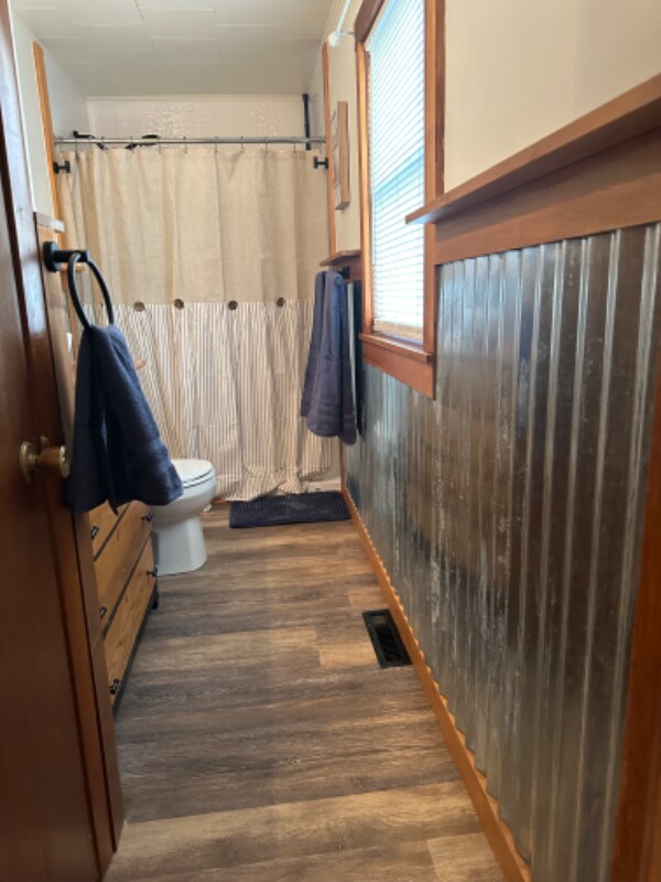 Building Photo - 2 John St