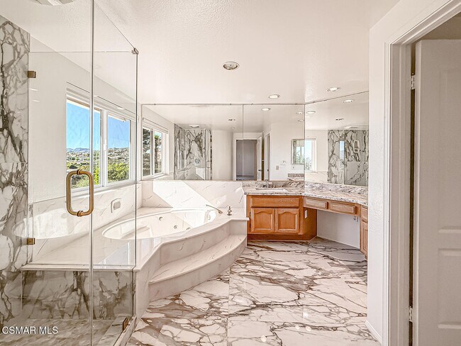 Building Photo - 12057 Falcon Crest Way