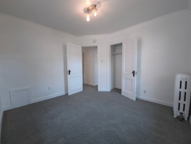 Building Photo - 440-442 Clarkson