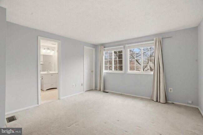 Building Photo - 7727 Eagles Head Ct