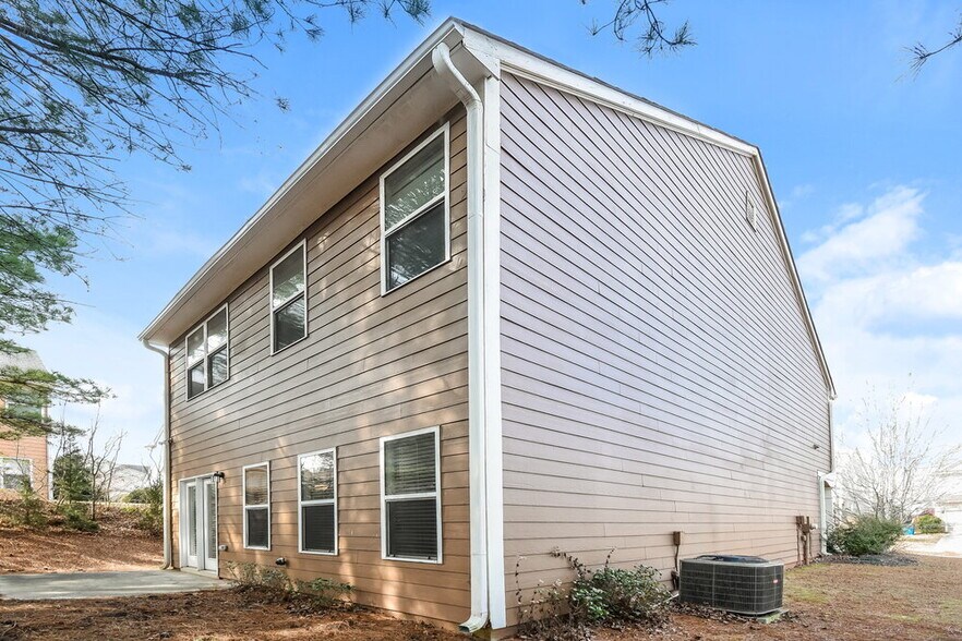 Building Photo - 1521 Lily Valley Dr