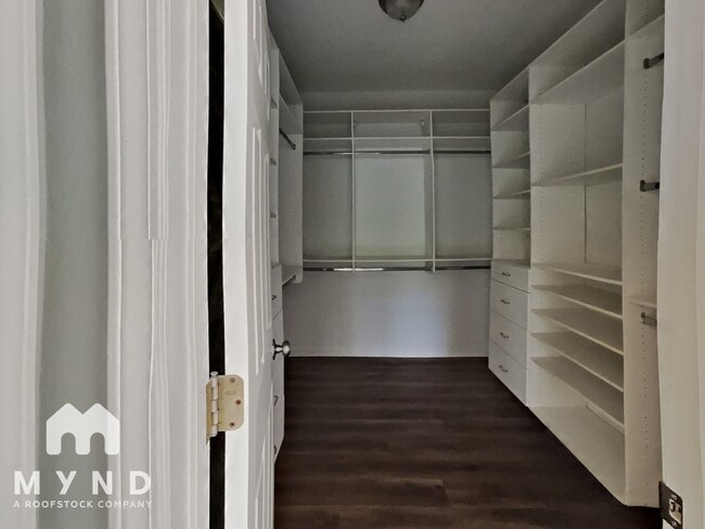 Building Photo - 1918 Tribble Crest Dr