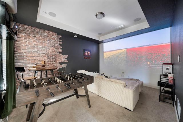 Building Photo - 8109 Mdw Vly Dr