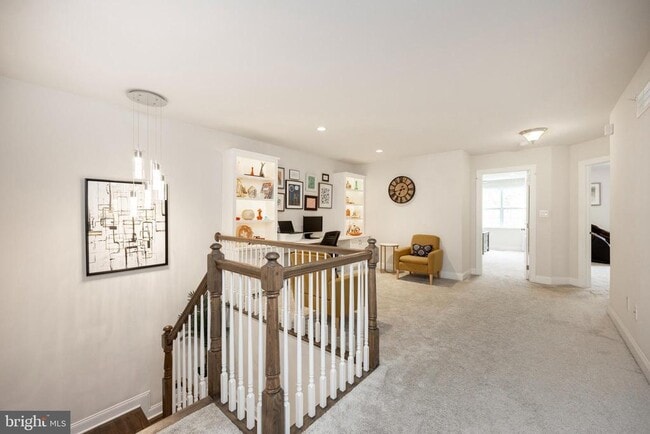 Building Photo - 126 Iron Hill Way