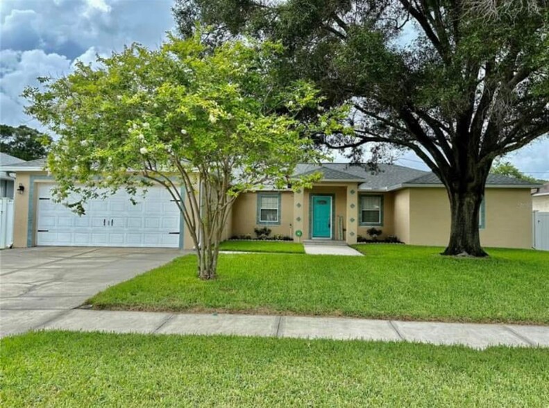 Primary Photo - 6011 82nd Terrace N