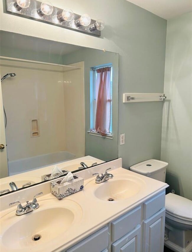 Building Photo - 9539 Still Cove Ln